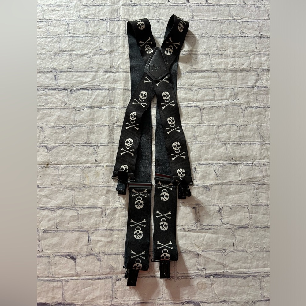 HOLDUP SUSPENDER COMPANY SKULL AND BONES BLACK & WHITE ADJUSTABLE WIDE SUSPENDER